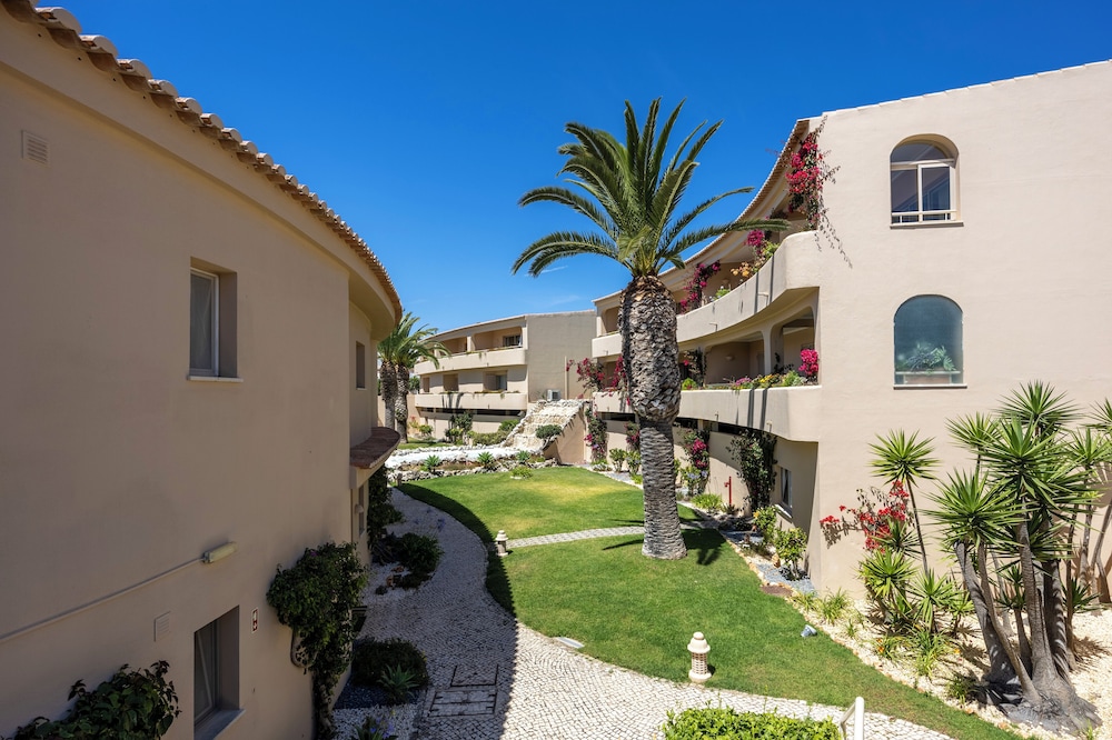 Vila Palmeira — Hotel building in Lagos, Faro