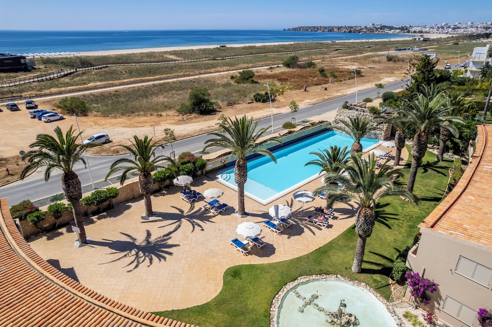 Vila Palmeira — Swimming pool in Lagos, Faro