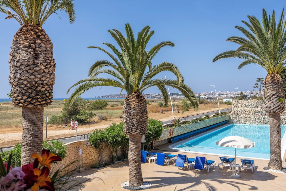 Vila Palmeira — Swimming pool in Lagos, Faro