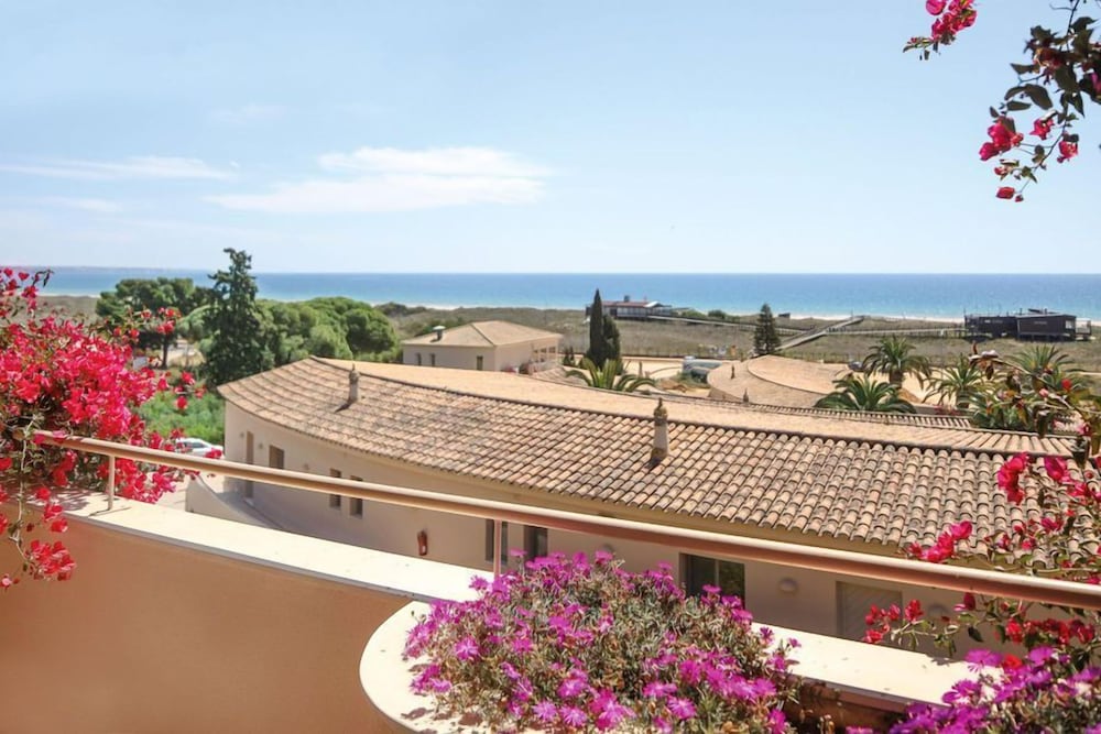 Vila Palmeira — Hotel building in Lagos, Faro