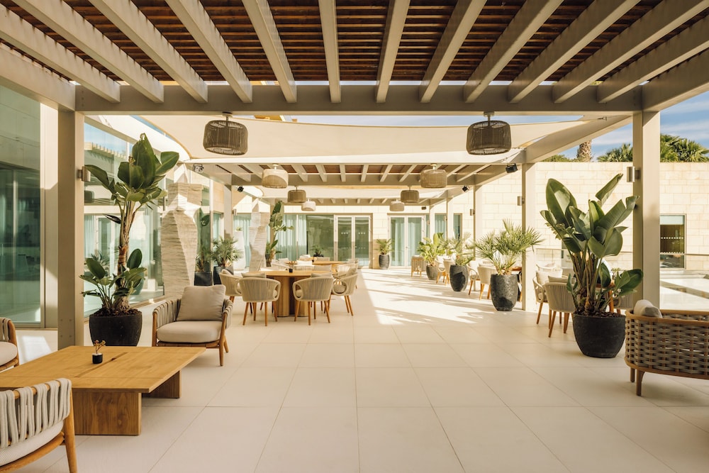 EPIC SANA Algarve Hotel — Restaurant & bars in Albufeira, Faro