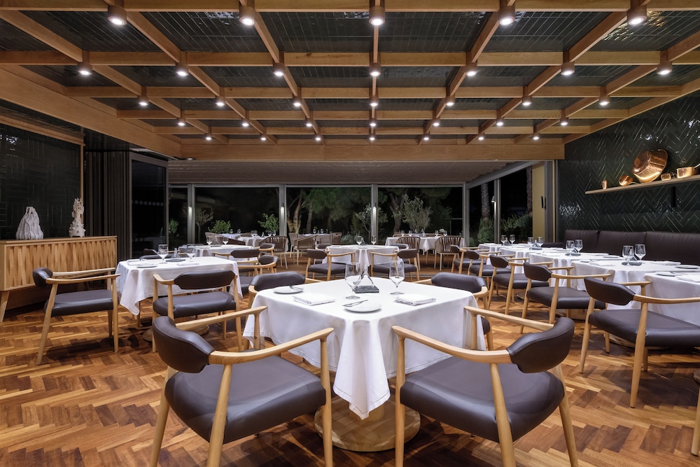 EPIC SANA Algarve Hotel — Restaurant & bars in Albufeira, Faro