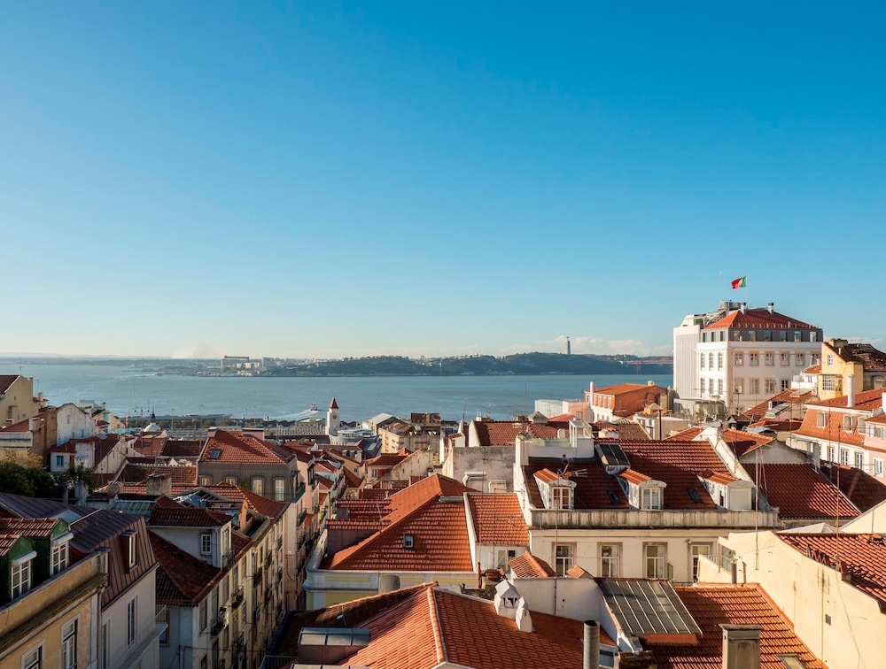 LSA Palácio Camões by Numa — Attractions in the area in Lisbon, Lisboa