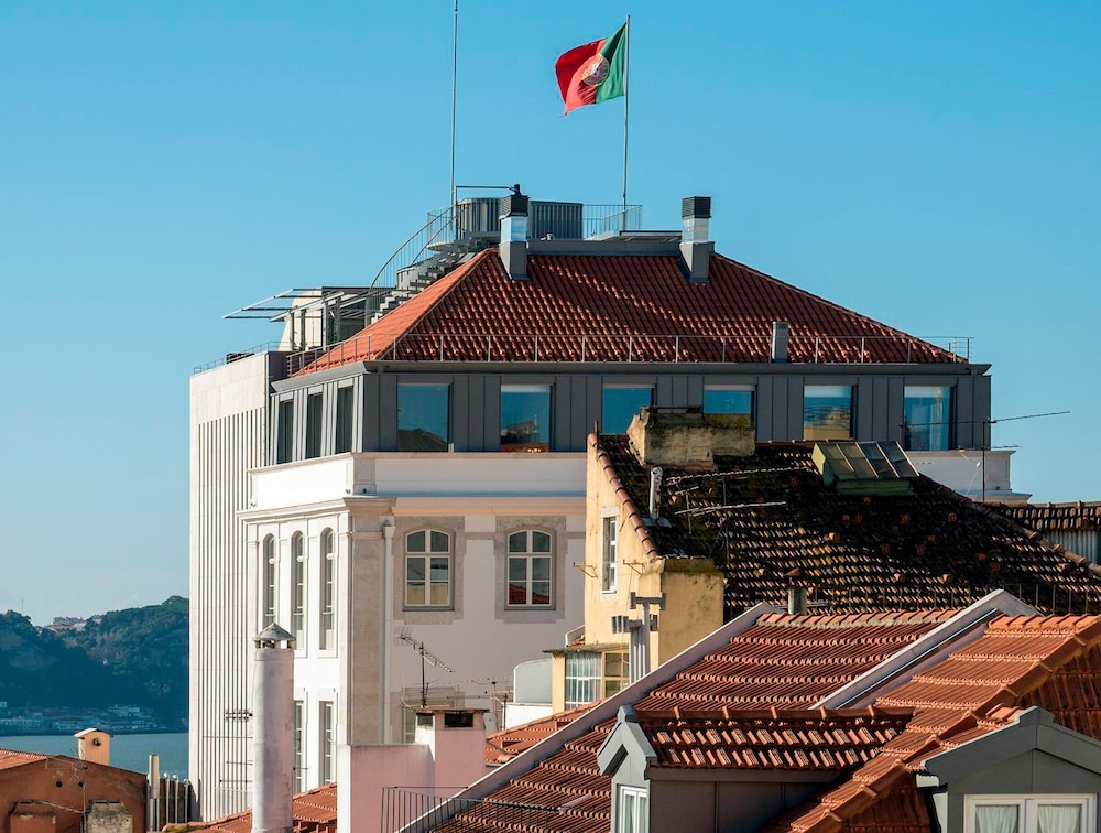 LSA Palácio Camões by Numa — Attractions in the area in Lisbon, Lisboa
