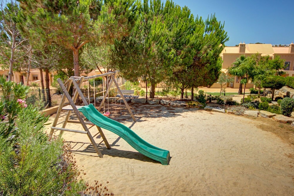 Pinheiros da Balaia — Attractions for children in Albufeira, Faro