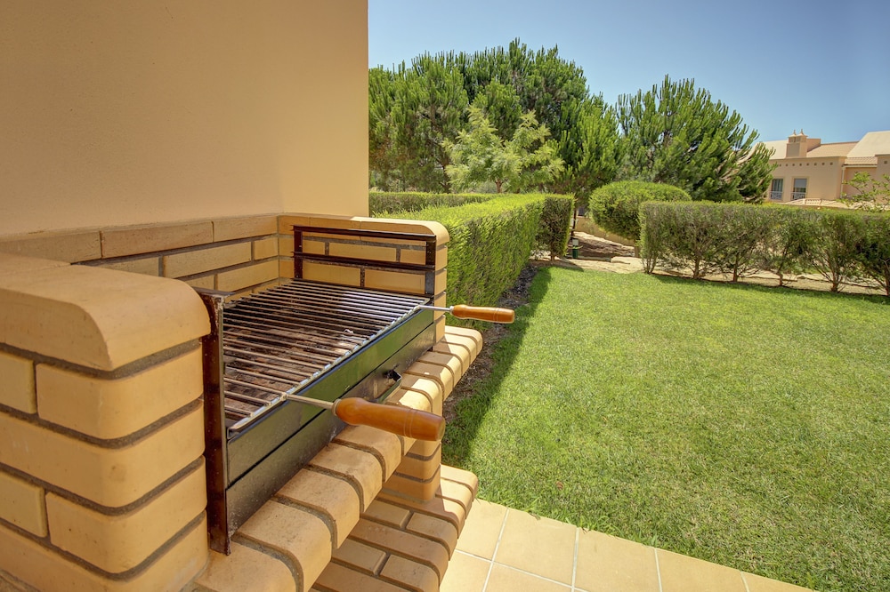 Pinheiros da Balaia — Hotel rooms in Albufeira, Faro