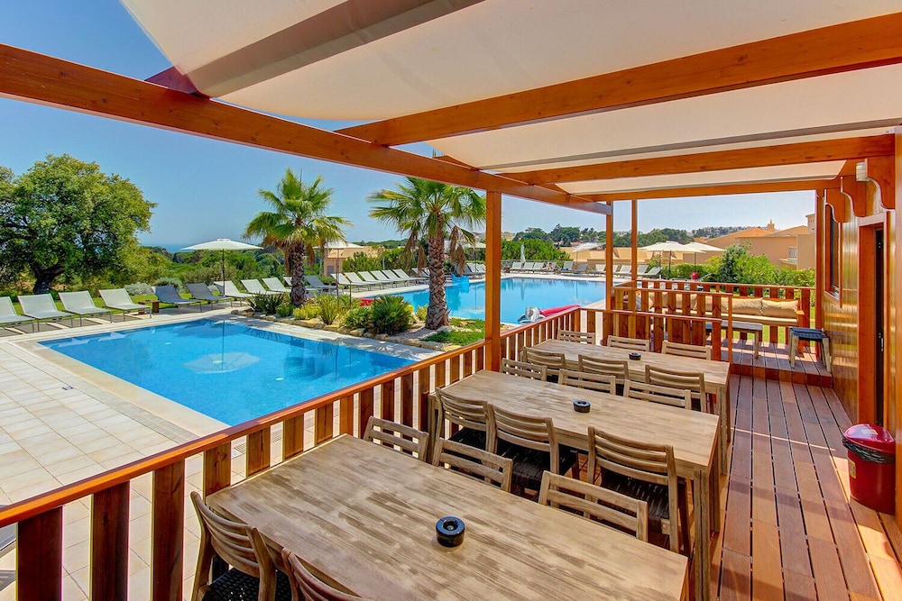 Pinheiros da Balaia — Restaurant & bars in Albufeira, Faro
