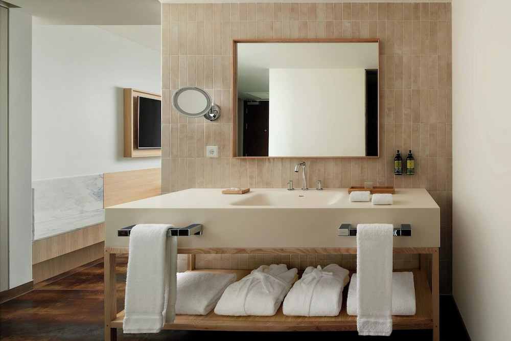 Marriott Algarve Salgados Golf Resort & Spa — Hotel rooms in Albufeira, Faro