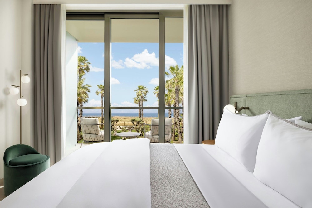 The Westin Salgados Beach Resort, Algarve — Hotel rooms in Albufeira, Faro