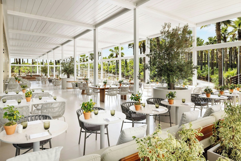 The Westin Salgados Beach Resort, Algarve — Restaurant & bars in Albufeira, Faro