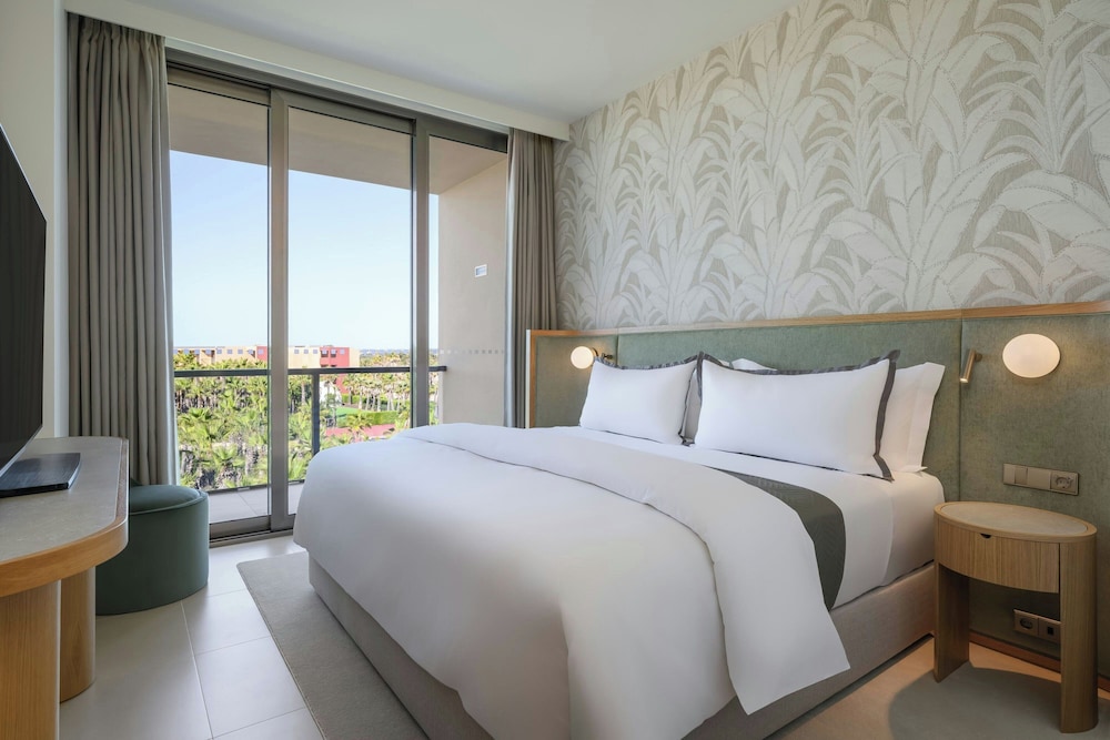 The Westin Salgados Beach Resort, Algarve — Hotel rooms in Albufeira, Faro