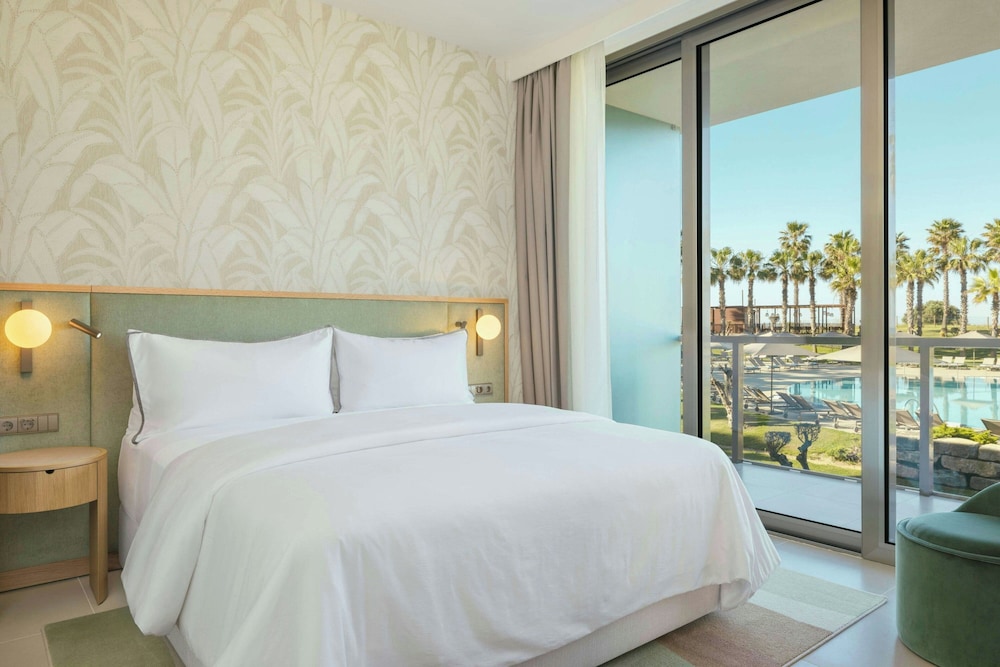 The Westin Salgados Beach Resort, Algarve — Hotel rooms in Albufeira, Faro