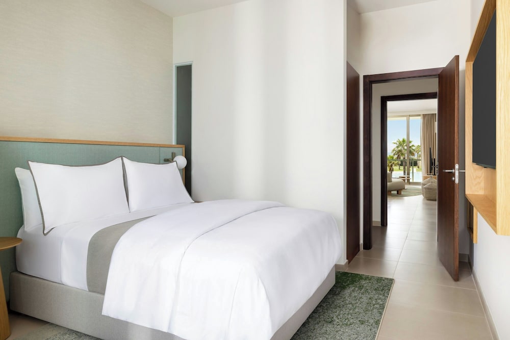 The Westin Salgados Beach Resort, Algarve — Hotel rooms in Albufeira, Faro