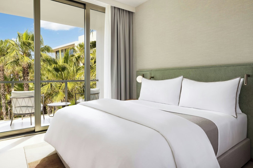 The Westin Salgados Beach Resort, Algarve — Hotel rooms in Albufeira, Faro