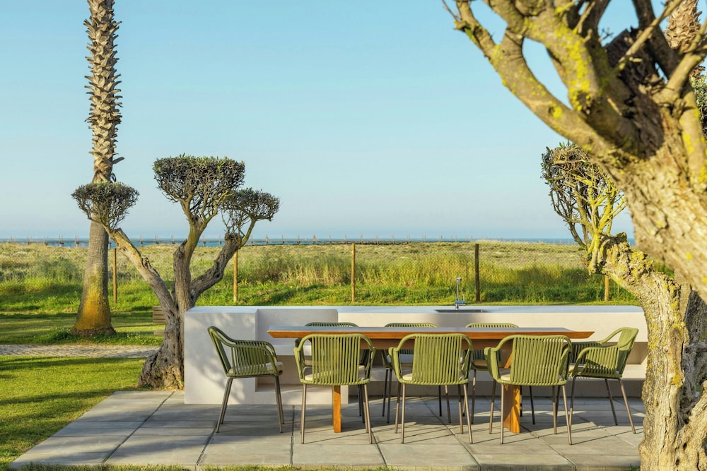 The Westin Salgados Beach Resort, Algarve — Restaurant & bars in Albufeira, Faro