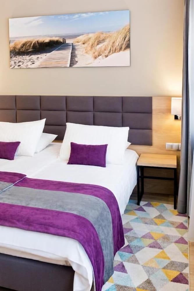 CONRAD Comfort Hotel**** — Hotel rooms in Krakow, Lesser Poland