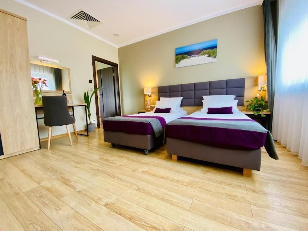 CONRAD Comfort Hotel**** — Hotel rooms in Krakow, Lesser Poland