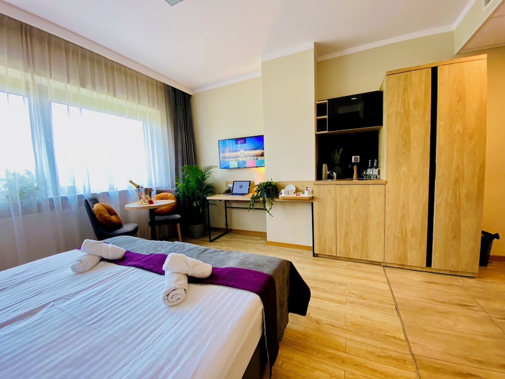 CONRAD Comfort Hotel**** — Hotel rooms in Krakow, Lesser Poland