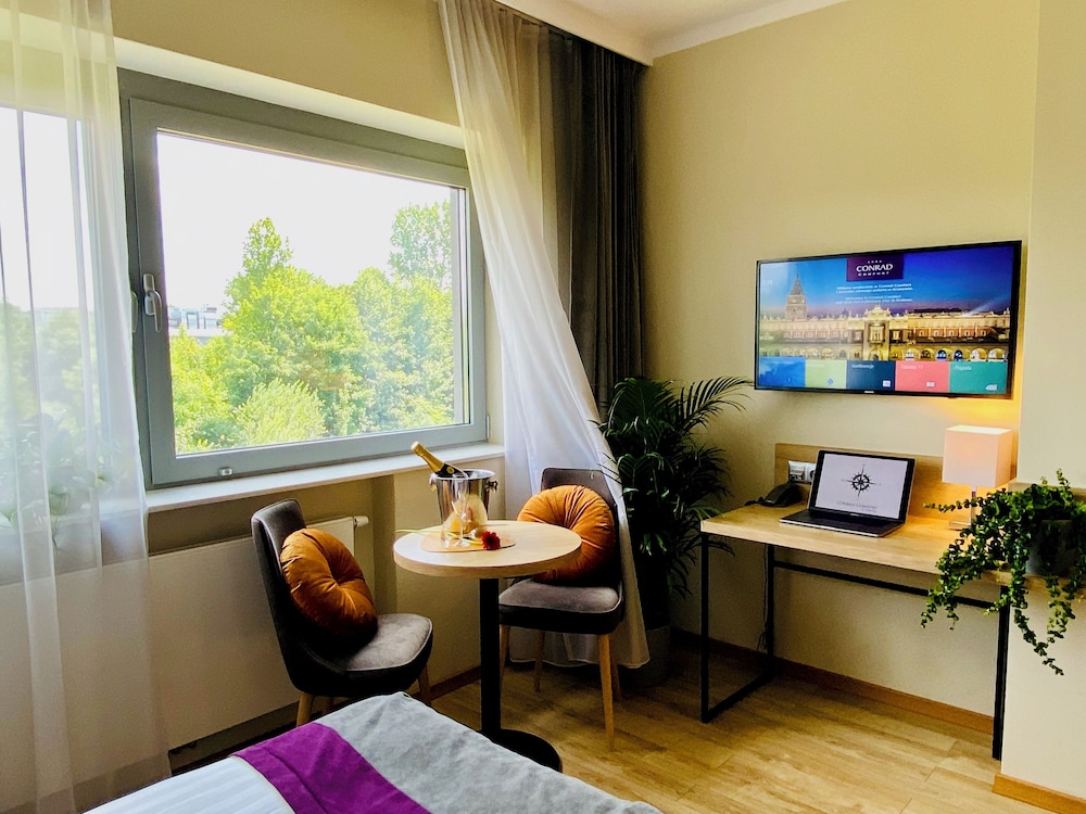 CONRAD Comfort Hotel**** — Hotel rooms in Krakow, Lesser Poland