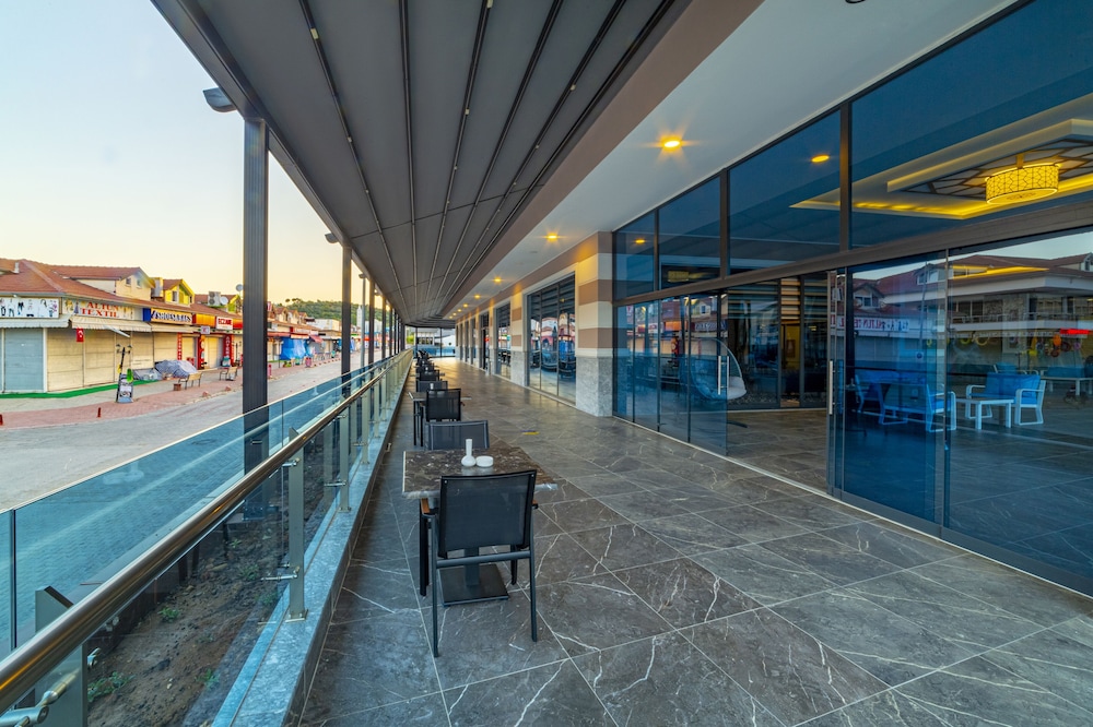 Lonicera Premium — Restaurant & bars in Alanya