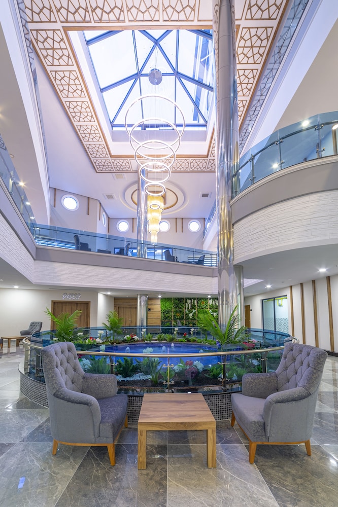 Lonicera Premium — Hotel building in Alanya
