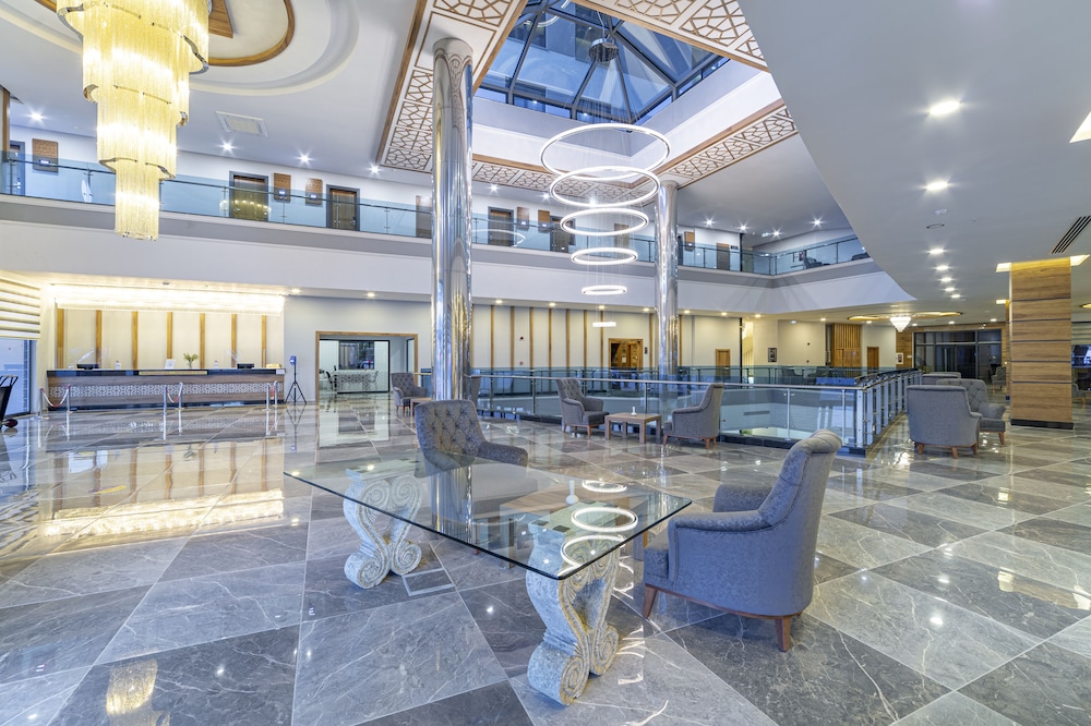 Lonicera Premium — Hotel building in Alanya