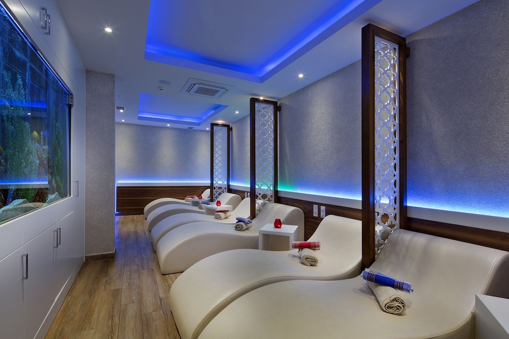 Villa Sunflower Hotel — Spa in Alanya