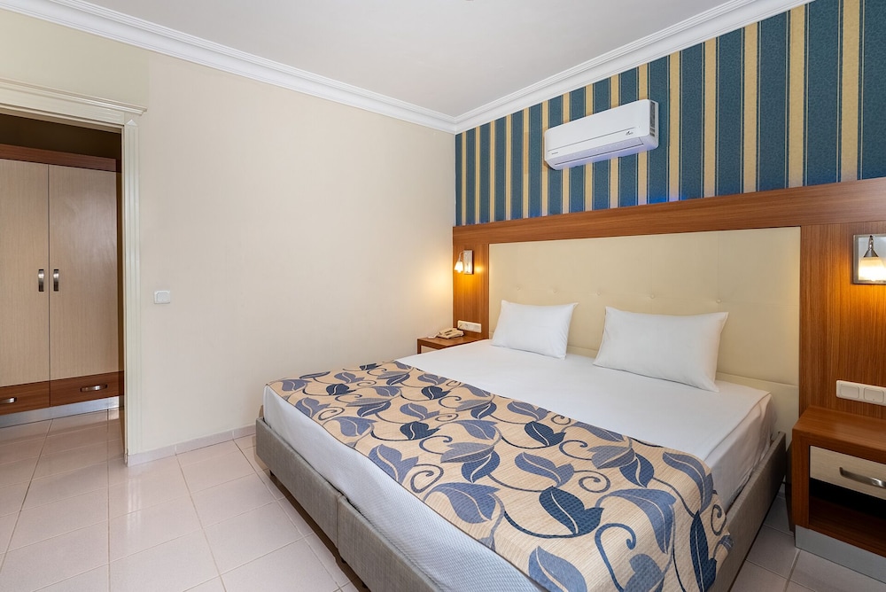 Villa Sunflower Hotel — Hotel rooms in Alanya