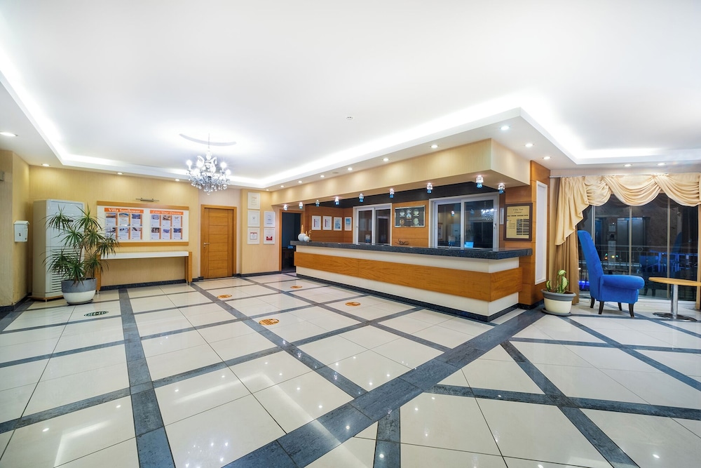 Villa Sunflower Hotel — Hotel building in Alanya