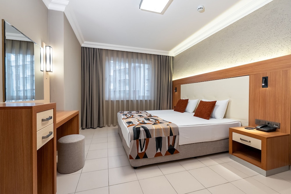 Villa Sunflower Hotel — Hotel rooms in Alanya