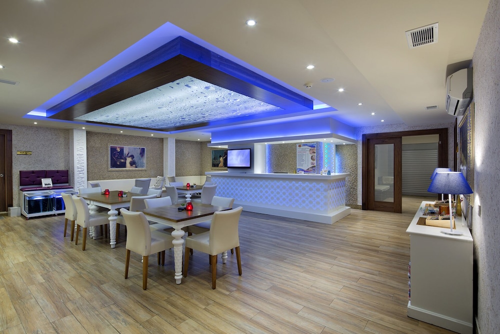 Villa Sunflower Hotel — Restaurant & bars in Alanya