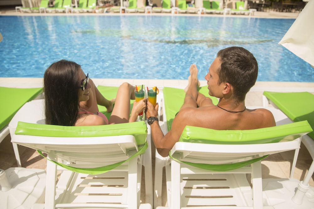 Miarosa Incekum Beach - All Inclusive — Pool in Avsallar