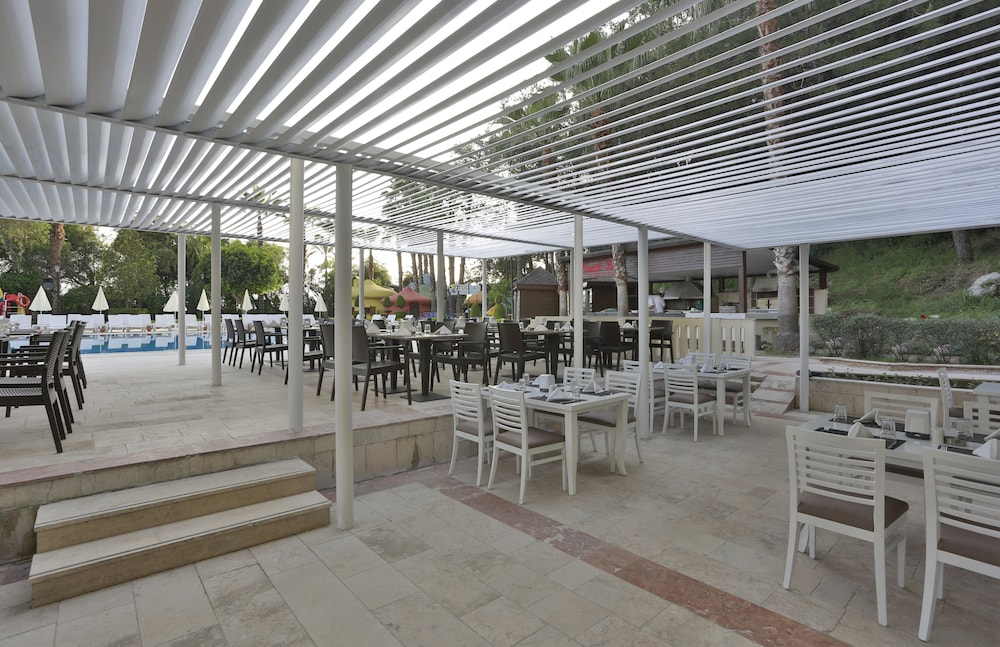 Miarosa Incekum Beach - All Inclusive — Restaurant in Avsallar
