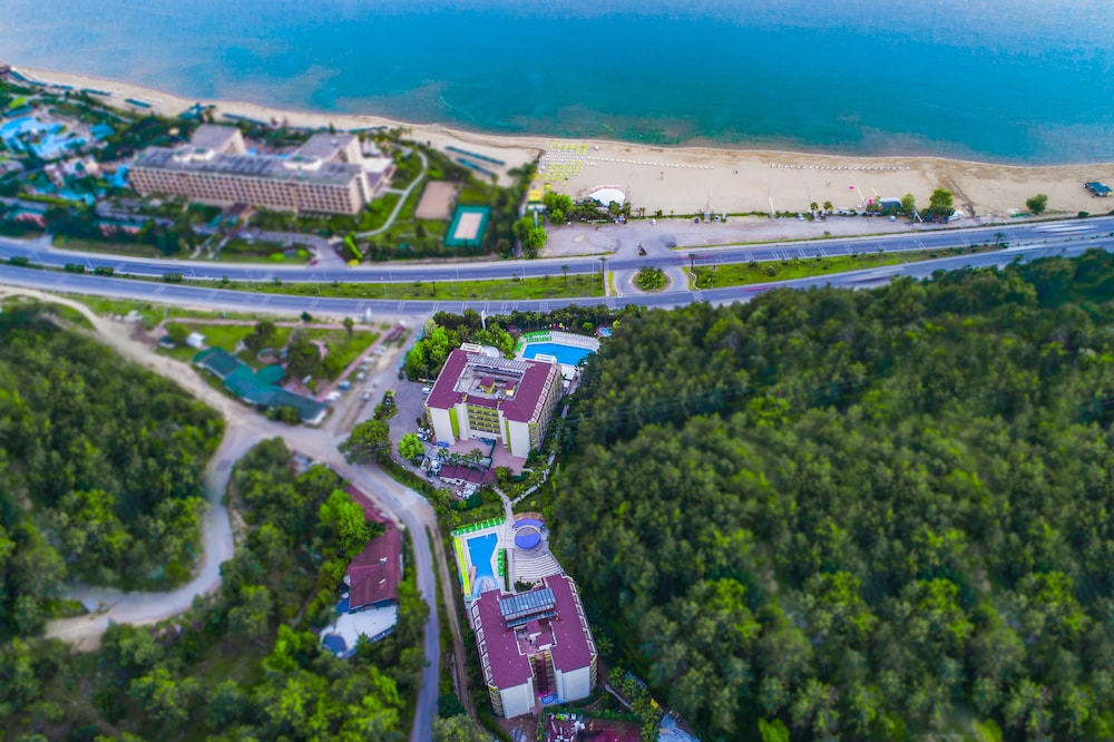 Miarosa Incekum Beach - All Inclusive — Outdoor in Avsallar