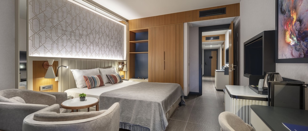 Mylome Luxury Hotel & Resort - Ultra All Inclusive — Hotel rooms in Okurcalar