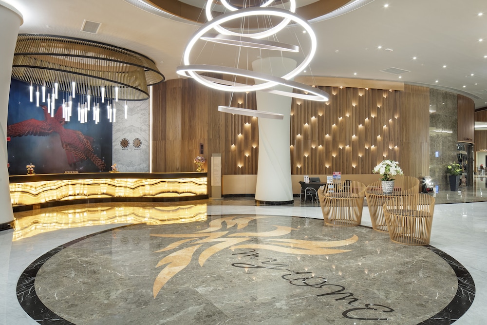 Mylome Luxury Hotel & Resort - Ultra All Inclusive — Hotel building in Okurcalar