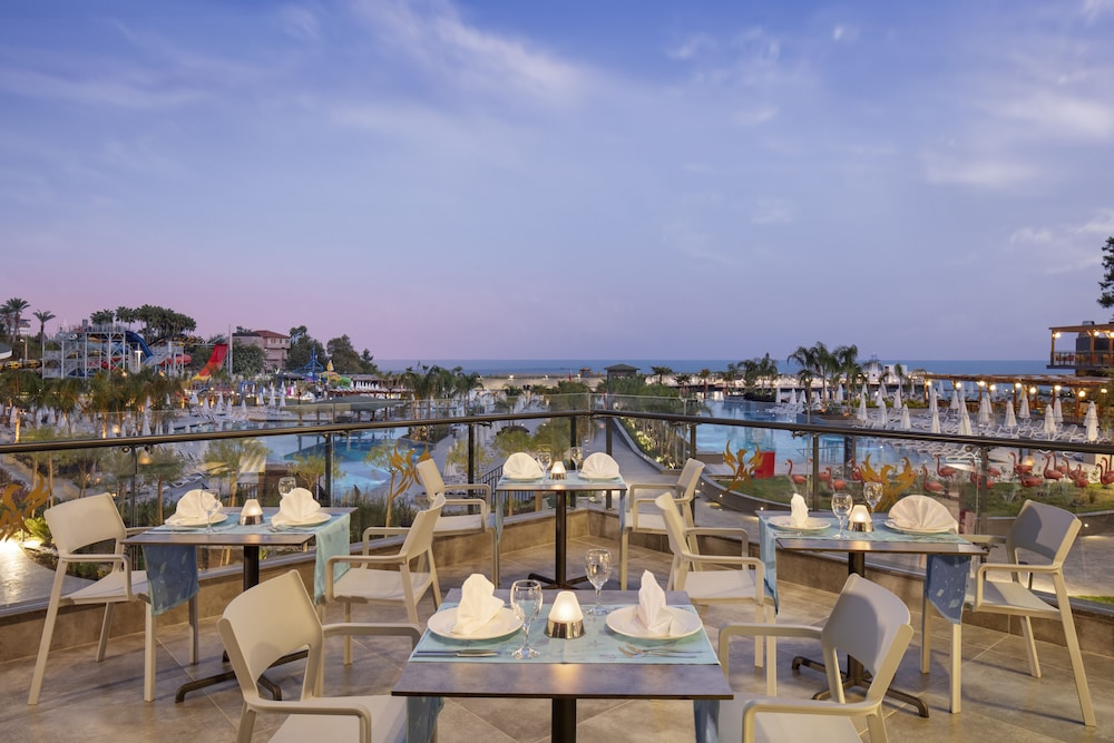 Mylome Luxury Hotel & Resort - Ultra All Inclusive — Restaurant & bars in Okurcalar