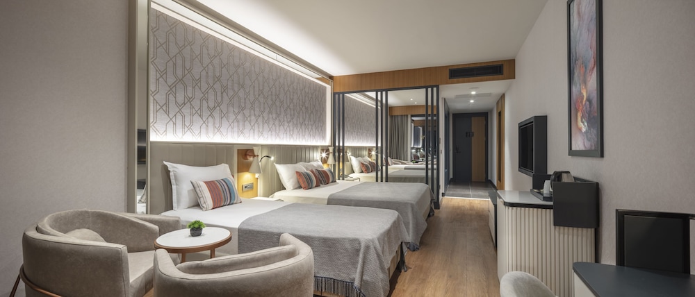 Mylome Luxury Hotel & Resort - Ultra All Inclusive — Hotel rooms in Okurcalar