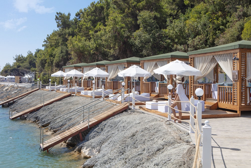 Mylome Luxury Hotel & Resort - Ultra All Inclusive — Beach in Okurcalar