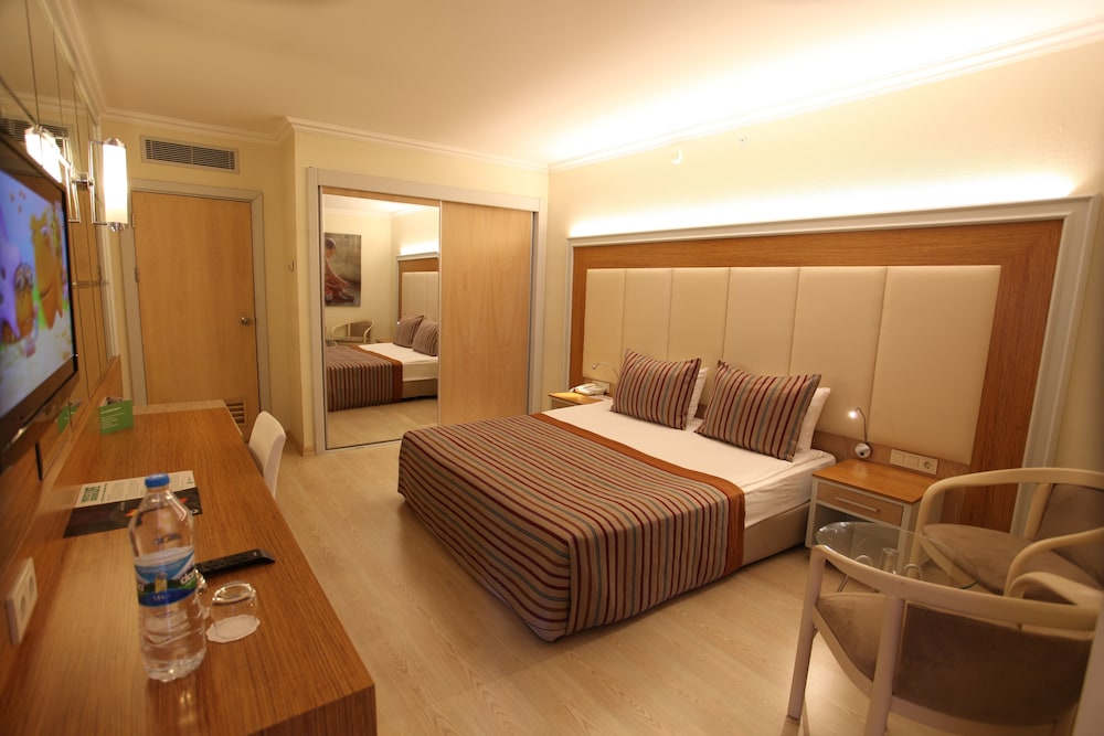 AQI Pegasos Resort - All inclusive — Hotel rooms in Avsallar