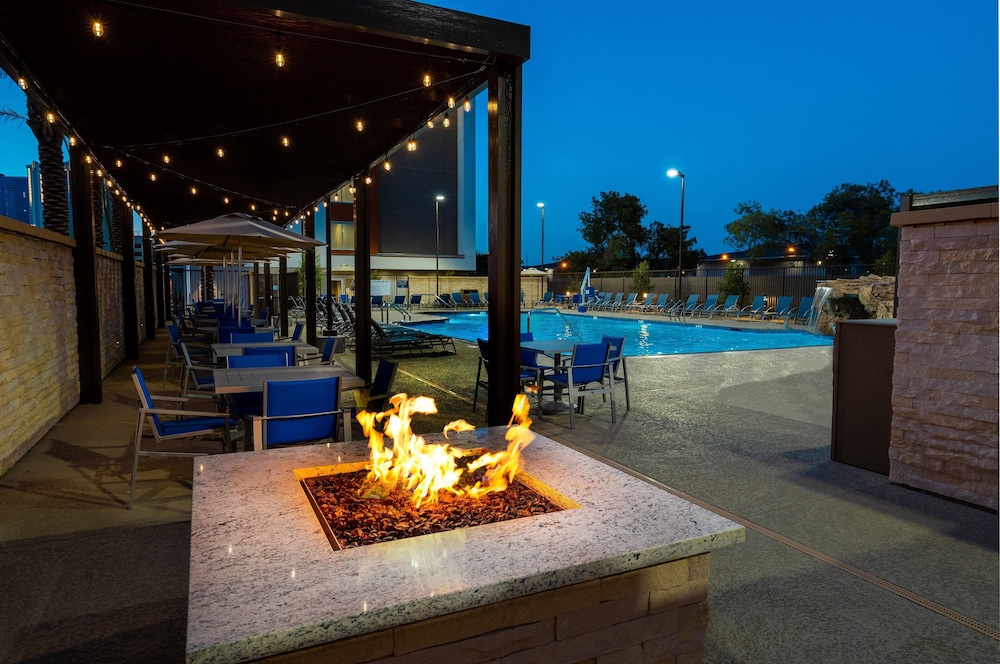 Holiday Inn Express & Suites Las Vegas - E Tropicana by IHG — Swimming pool in Las Vegas, Nevada
