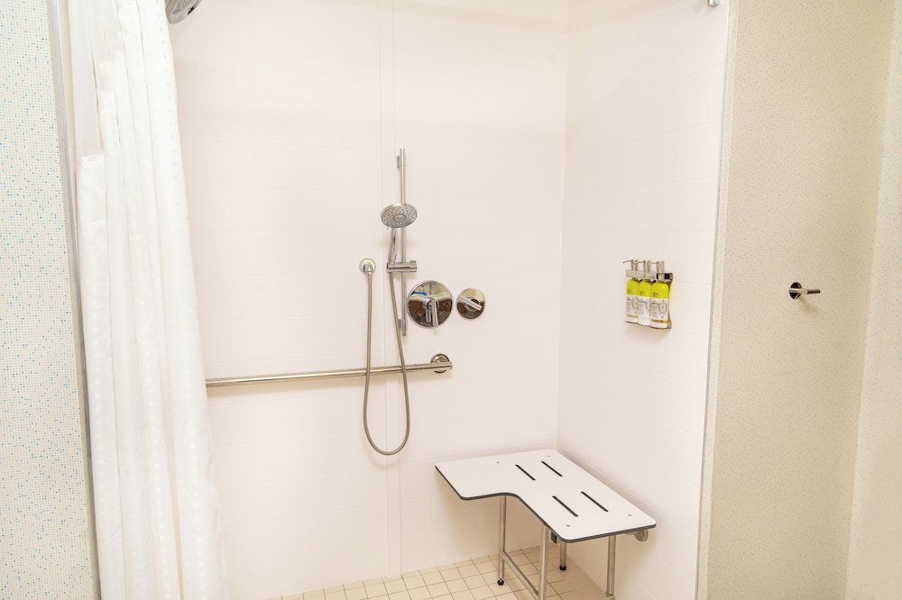 Holiday Inn Express & Suites Las Vegas - E Tropicana by IHG — Hotel rooms in Las Vegas, Nevada