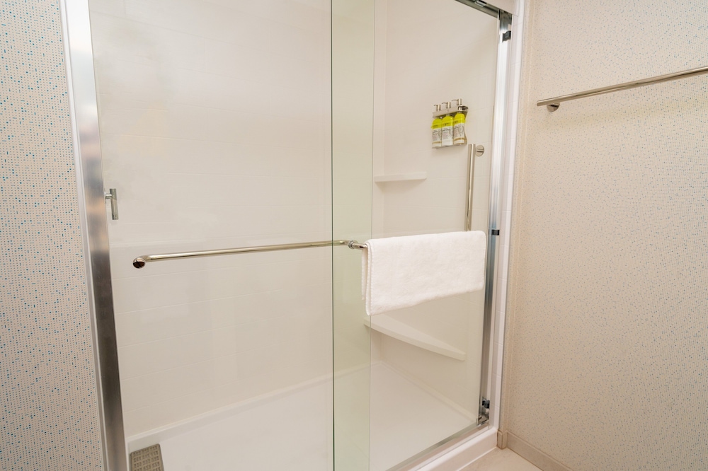 Holiday Inn Express & Suites Las Vegas - E Tropicana by IHG — Hotel rooms in Las Vegas, Nevada