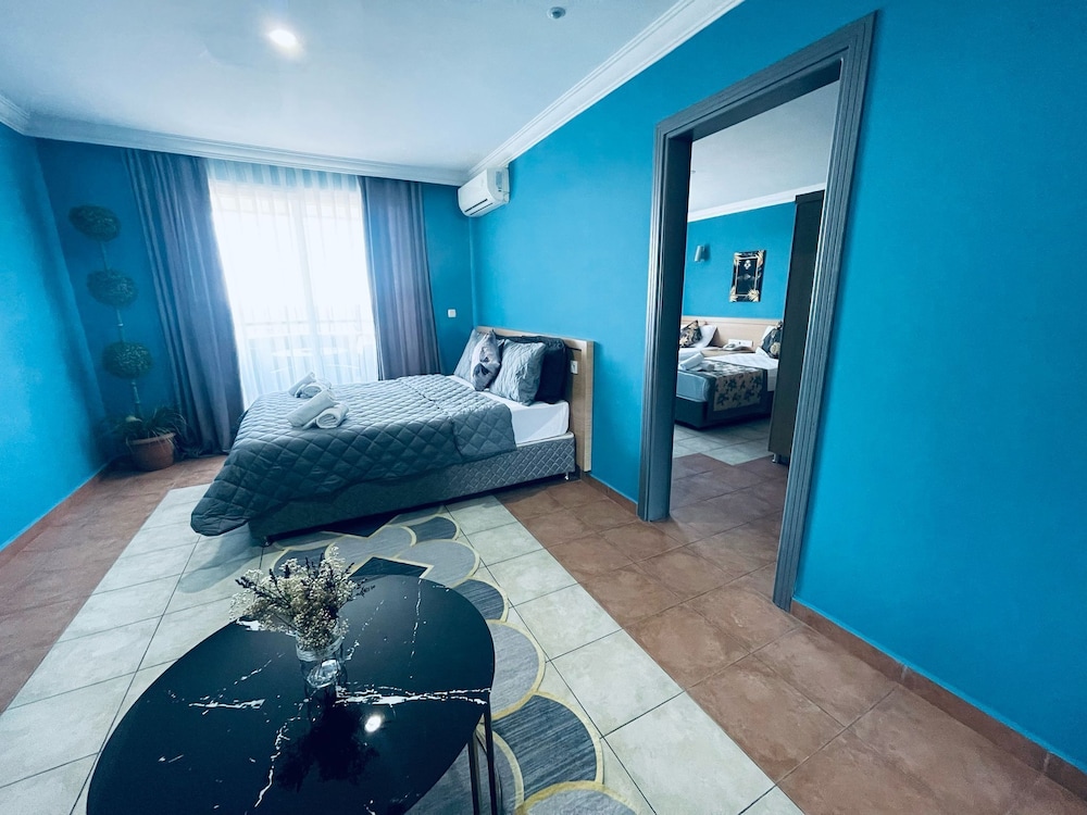 Grand Alisa Hotel — Hotel rooms in Alanya