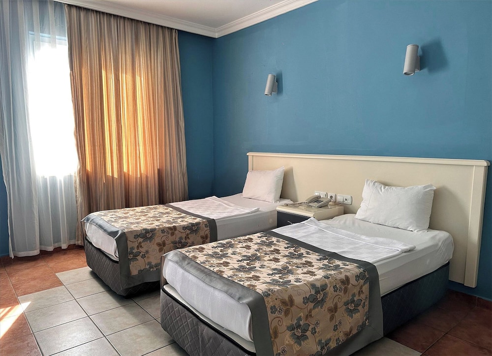 Grand Alisa Hotel — Hotel rooms in Alanya