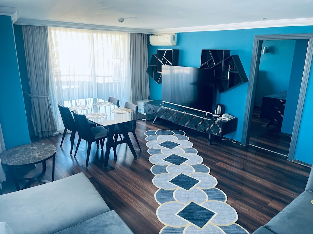 Grand Alisa Hotel — Hotel rooms in Alanya