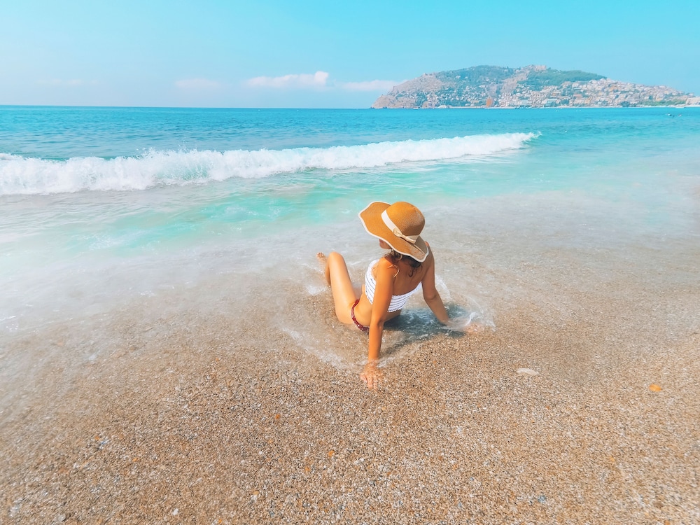 Grand Alisa Hotel — Beach in Alanya