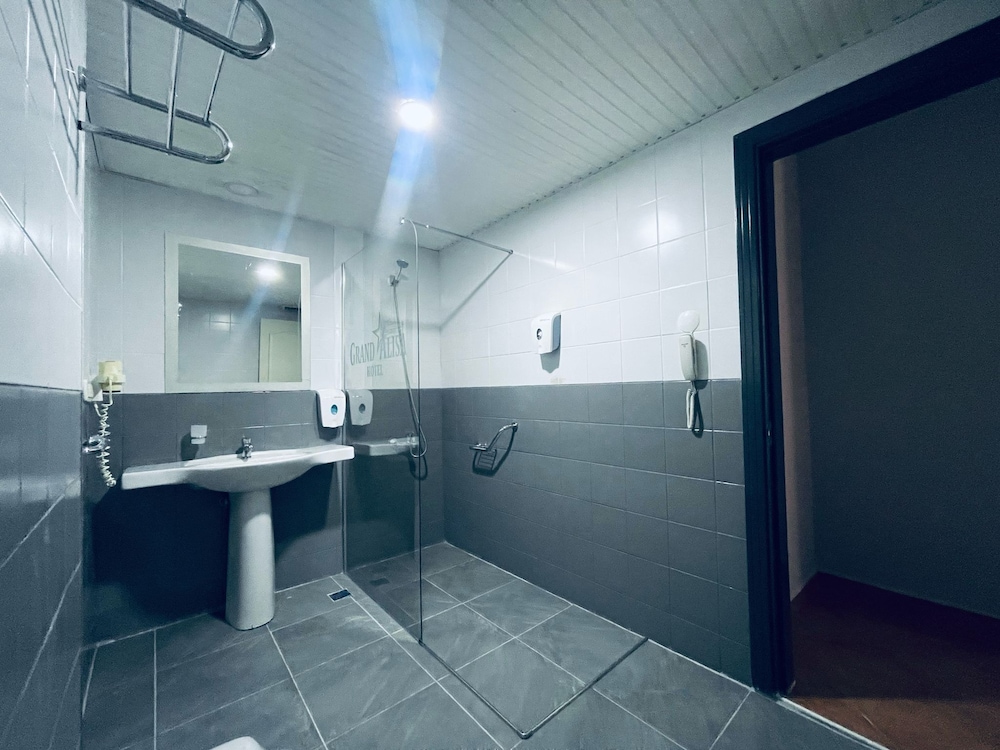 Grand Alisa Hotel — Hotel rooms in Alanya