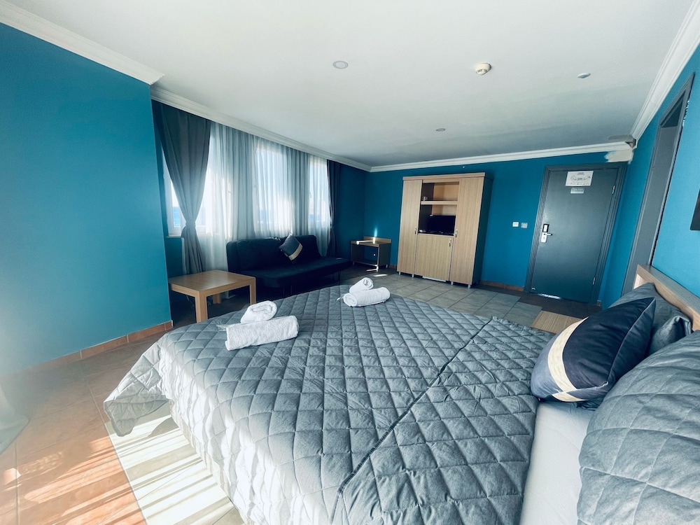 Grand Alisa Hotel — Hotel rooms in Alanya