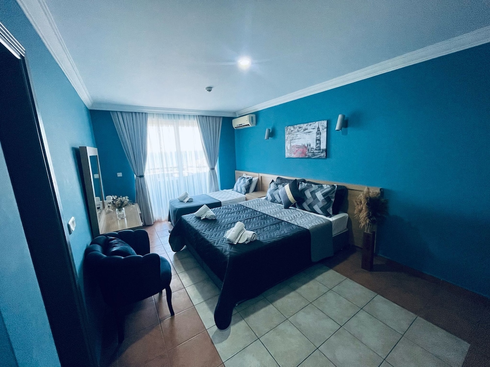 Grand Alisa Hotel — Hotel rooms in Alanya